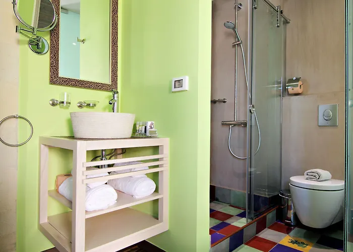 Elia Fatma Boutique (adults Only)